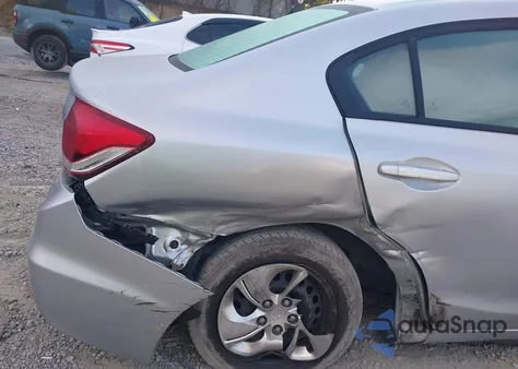 2015 Honda Civic Lx z USA, uszkodzony, nr VIN 19XFB2F58FE232056